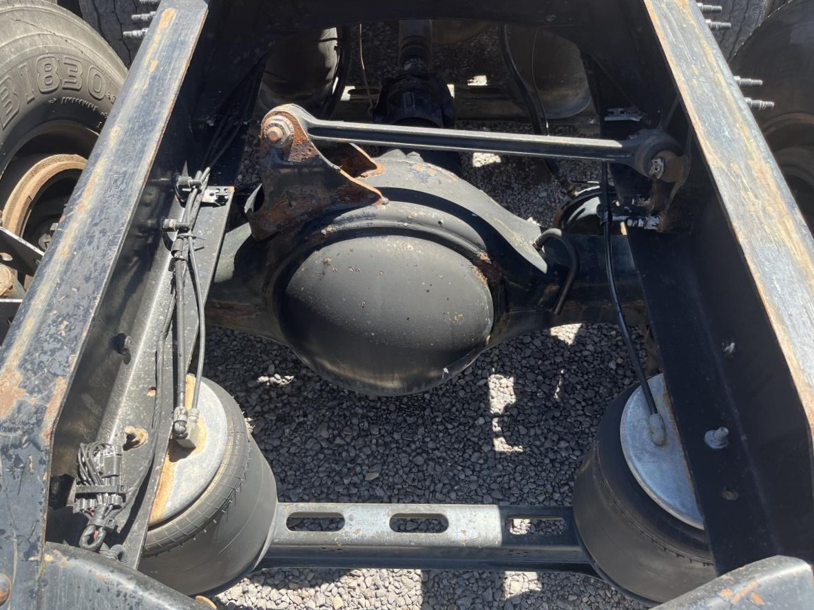 ./imagenes/INVOICE/2019/16570/VOLVO VNL64T670 (9).JPG